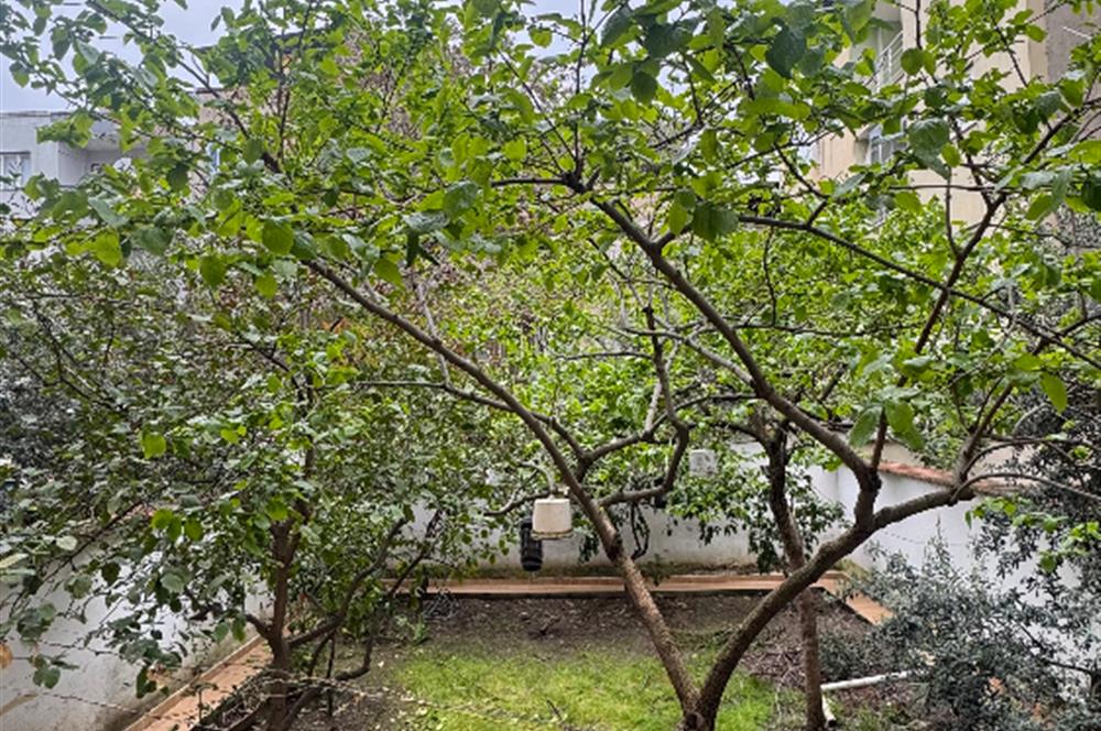 Cumhuriyet mahallesinde geniş cadde üzerinde kiralık daire