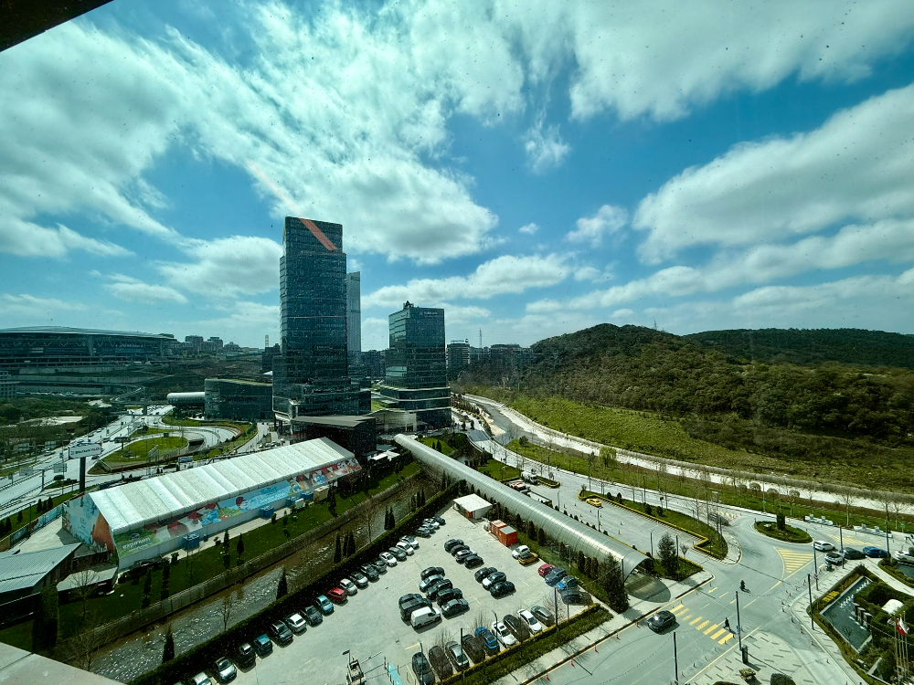 Vadistanbul Kiralık Ofis 450m2 +36m2 Teraslı Dekorasyonlu Maslak