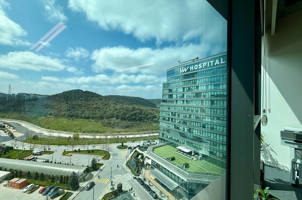 Vadistanbul Kiralık Ofis 450m2 +36m2 Teraslı Dekorasyonlu Maslak
