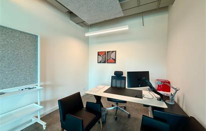Vadistanbul Kiralık Ofis 450m2 +36m2 Teraslı Dekorasyonlu Maslak