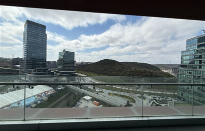 Vadistanbul Kiralık Ofis 450m2 +36m2 Teraslı Dekorasyonlu Maslak