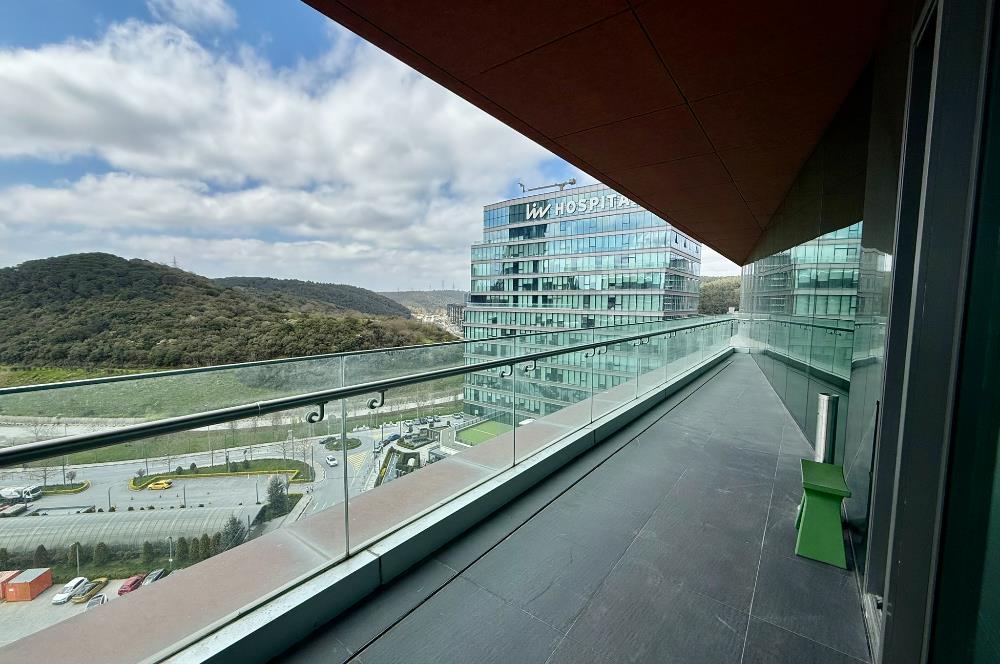 Vadistanbul Kiralık Ofis 450m2 +36m2 Teraslı Dekorasyonlu Maslak
