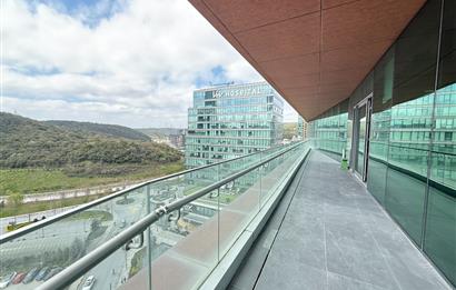 Vadistanbul Kiralık Ofis 450m2 +36m2 Teraslı Dekorasyonlu Maslak