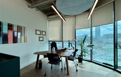 Vadistanbul Kiralık Ofis 450m2 +36m2 Teraslı Dekorasyonlu Maslak