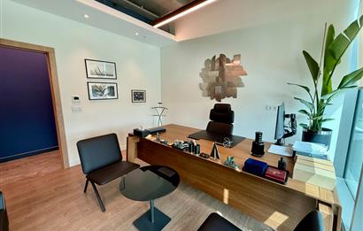 Vadistanbul Kiralık Ofis 450m2 +36m2 Teraslı Dekorasyonlu Maslak