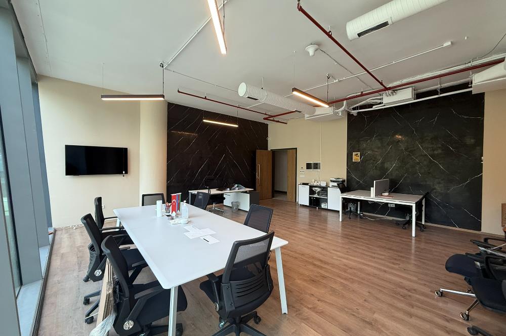 Vadi Koru Kiralık Ofis 110m2 Dekorasyonlu Mobilyalı Vadistanbul