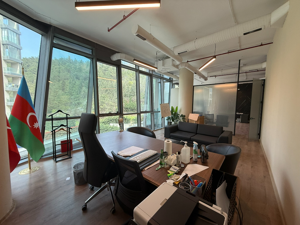Vadi Koru Kiralık Ofis 110m2 Dekorasyonlu Mobilyalı Vadistanbul