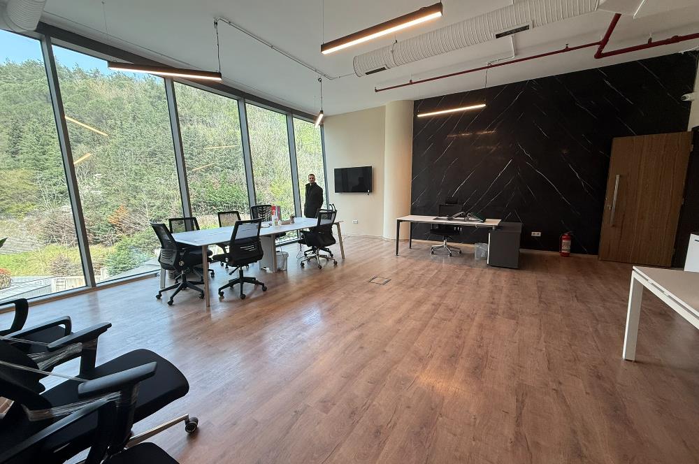 Vadi Koru Kiralık Ofis 110m2 Dekorasyonlu Mobilyalı Vadistanbul