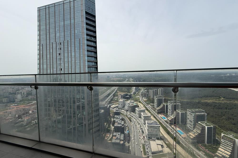Skyland Kiralık ofis KDVli 225 m² Mobilyalı Teraslı Ofis