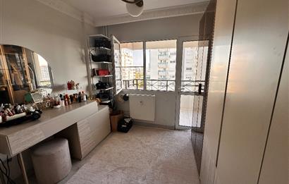Mavikent’de Deniz Manzaralı Yenilenmiş Masrafsız 3+1