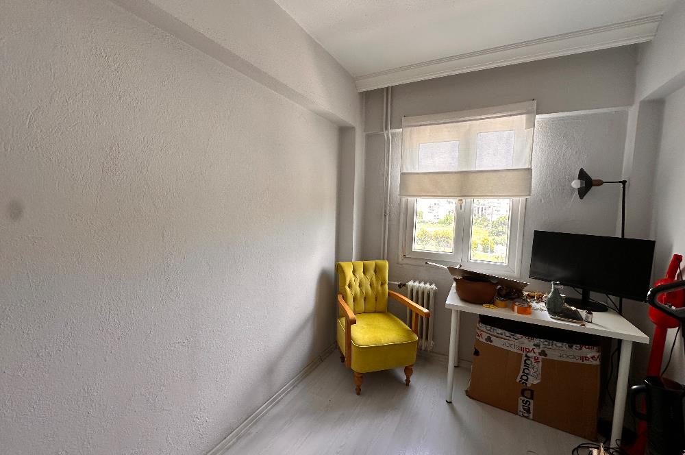 Manavkuyu Cadde Üstü Ara Kat Site İçi Otoparklı 3+1 Kiralık