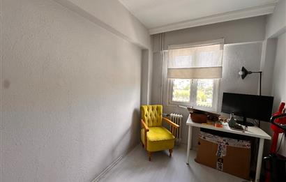 Manavkuyu Cadde Üstü Ara Kat Site İçi Otoparklı 3+1 Kiralık