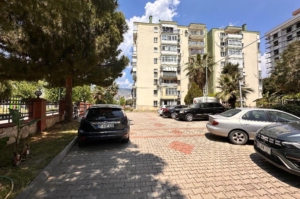 Manavkuyu Cadde Üstü Ara Kat Site İçi Otoparklı 3+1 Kiralık