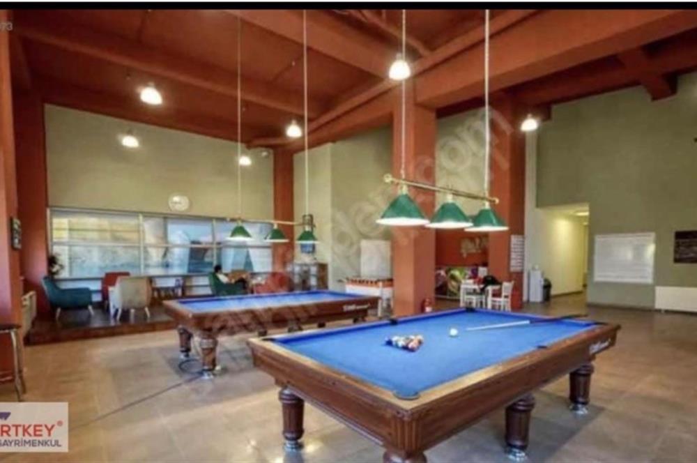 35.Sokak Sitesi Havuz/Peyzaj Manzaralı Balkonlu 3+1 Kiralık