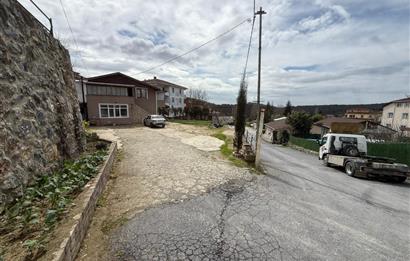 BEYKOZ ÇİFTLİKTE GENİŞ BAHÇE İÇERİSİNDE İKİ KATLI MÜSTAKİL EV