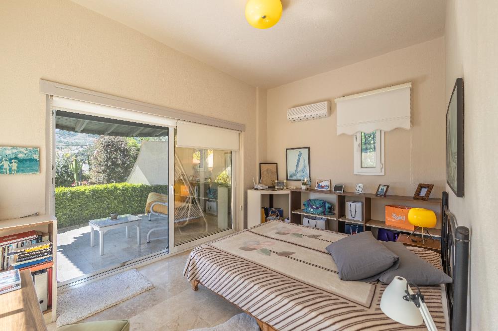 Yalıkavak Tek Katlı 1100 m2 Arsa İçinde Havuzlu Müstakil Villa