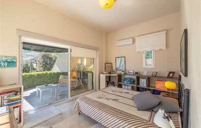 Yalıkavak Tek Katlı 1100 m2 Arsa İçinde Havuzlu Müstakil Villa