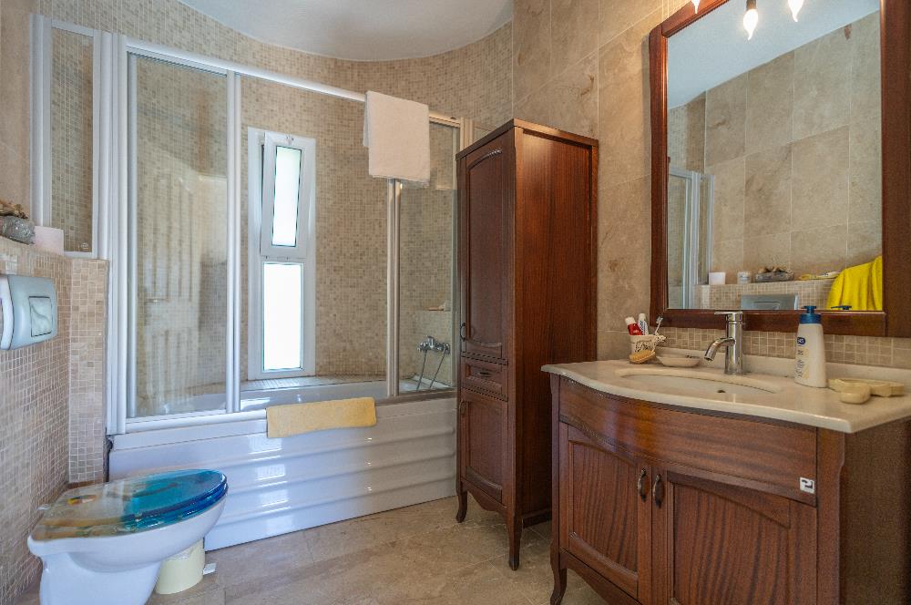 Yalıkavak Tek Katlı 1100 m2 Arsa İçinde Havuzlu Müstakil Villa