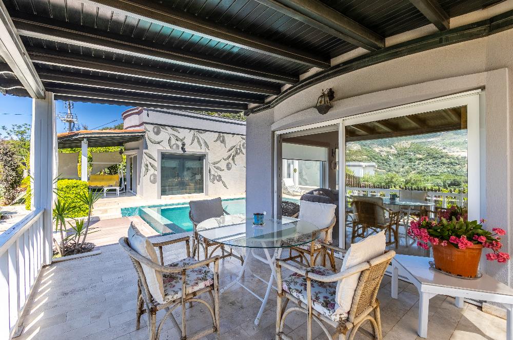 Yalıkavak Tek Katlı 1100 m2 Arsa İçinde Havuzlu Müstakil Villa