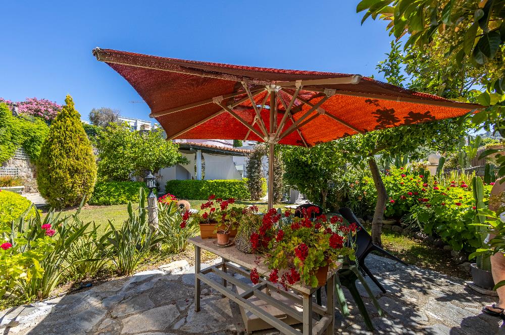 Yalıkavak Tek Katlı 1100 m2 Arsa İçinde Havuzlu Müstakil Villa