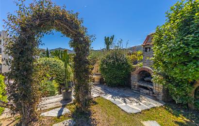 Yalıkavak Tek Katlı 1100 m2 Arsa İçinde Havuzlu Müstakil Villa