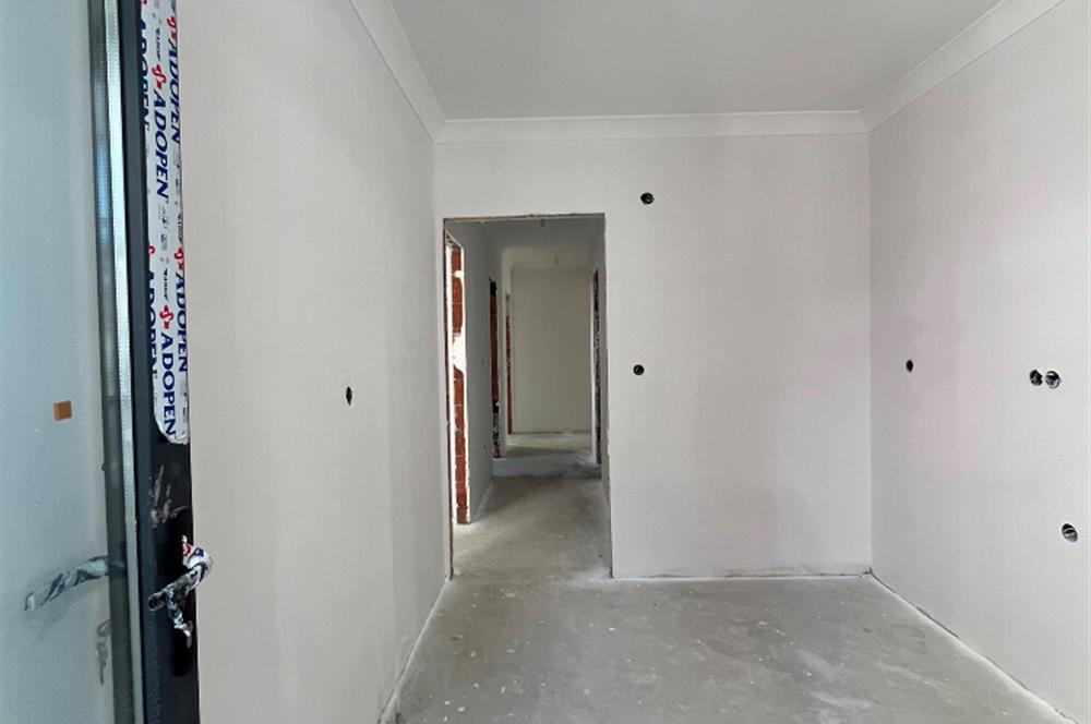 SULTANBEYLİ'DE SIFIR BİNADA SATILIK 2+1