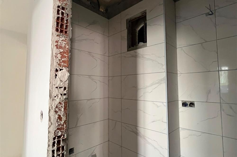 SULTANBEYLİ'DE SIFIR BİNADA SATILIK 2+1