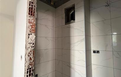 SULTANBEYLİ'DE SIFIR BİNADA SATILIK 2+1
