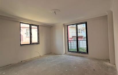 SULTANBEYLİ'DE SIFIR BİNADA SATILIK 2+1