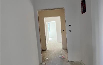 SULTANBEYLİ'DE SIFIR BİNADA SATILIK 2+1