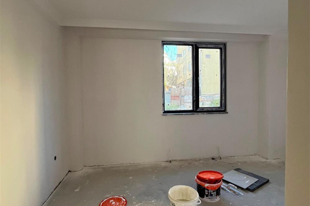 SULTANBEYLİ'DE SIFIR BİNADA SATILIK 2+1