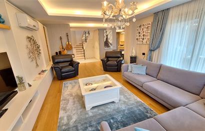 MERKEZ ZEKERİYAKÖY SİTESİ'NDE EŞYALI KİRALIK 3+1 BAHÇE KATI