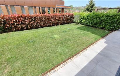 MERKEZ ZEKERİYAKÖY SİTESİ'NDE EŞYALI KİRALIK 3+1 BAHÇE KATI