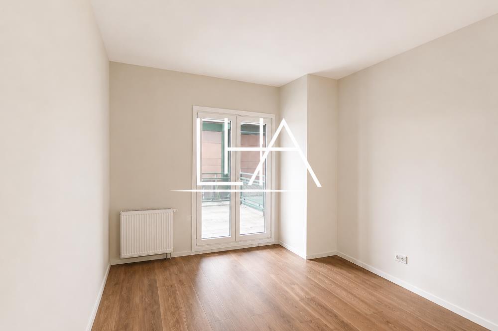 C21'DEN GÖKMAHAL SİTESİ'NDE ÇOK GENİŞ ARA KAT SATILIK DAİRE