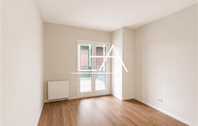 C21'DEN GÖKMAHAL SİTESİ'NDE ÇOK GENİŞ ARA KAT SATILIK DAİRE