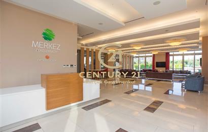 MERKEZ ZEKERİYAKÖY SİTESİ'NDE EŞYALI KİRALIK 3+1 BAHÇE KATI