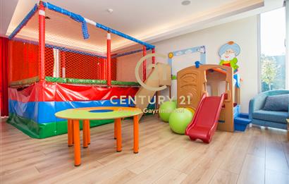 MERKEZ ZEKERİYAKÖY SİTESİ'NDE EŞYALI KİRALIK 3+1 BAHÇE KATI