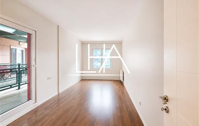 C21'DEN GÖKMAHAL SİTESİ'NDE ÇOK GENİŞ ARA KAT SATILIK DAİRE