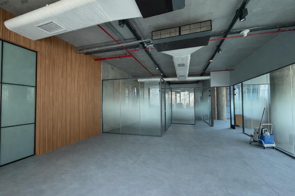 VadiKoru Kiralık Ofis 512m2 Dekorasyonlu Vadistanbul