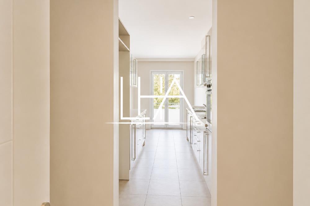 C21'DEN GÖKMAHAL SİTESİ'NDE ÇOK GENİŞ ARA KAT SATILIK DAİRE