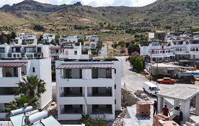 Bodrum Turgutreis Yalı Mevkii Satılık Denize Sıfır Havuzlu Site İçinde Yeni Daire ve Dubleksler