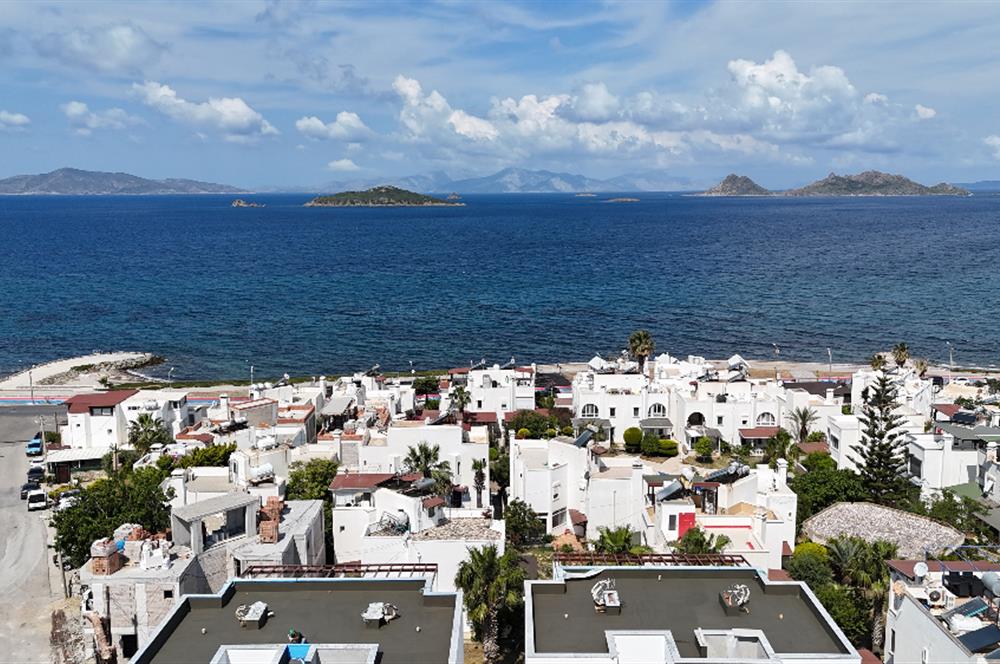 Bodrum Turgutreis Yalı Mevkii Satılık Denize Sıfır Havuzlu Site İçinde Yeni Daire ve Dubleksler