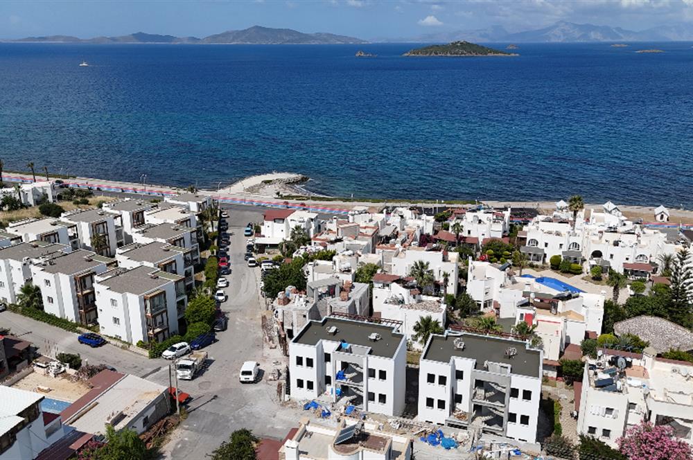 Bodrum Turgutreis Yalı Mevkii Satılık Denize Sıfır Havuzlu Site İçinde Yeni Daire ve Dubleksler