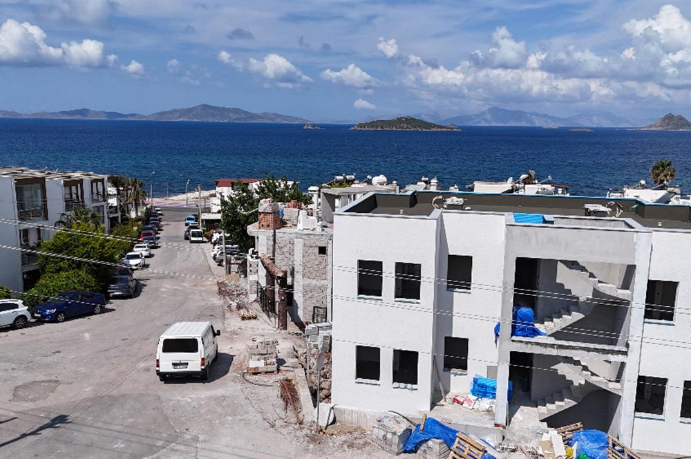 Bodrum Turgutreis Yalı Mevkii Satılık Denize Sıfır Havuzlu Site İçinde Yeni Daire ve Dubleksler
