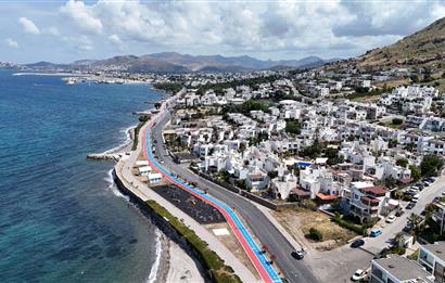 Bodrum Turgutreis Yalı Mevkii Satılık Denize Sıfır Havuzlu Site İçinde Yeni Daire ve Dubleksler