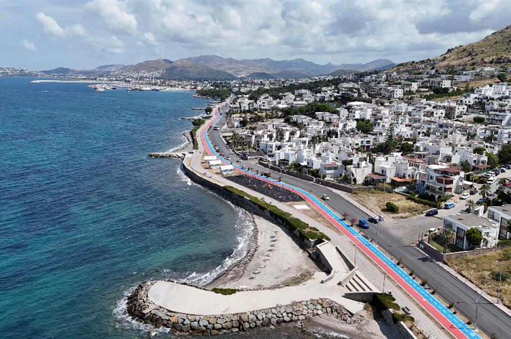 Bodrum Turgutreis Yalı Mevkii Satılık Denize Sıfır Havuzlu Site İçinde Yeni Daire ve Dubleksler