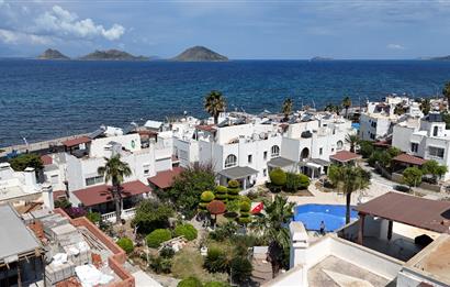 Bodrum Turgutreis Yalı Mevkii Satılık Denize Sıfır Havuzlu Site İçinde Yeni Daire ve Dubleksler