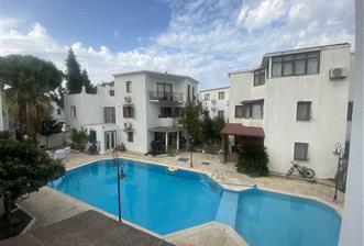 Eskiçeşme Yüzme Havuzlu Butik Site de Tripleks Villa - 1 - 34417