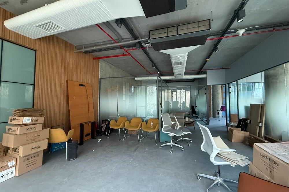 VadiKoru Kiralık Ofis 512m2 Dekorasyonlu Vadistanbul