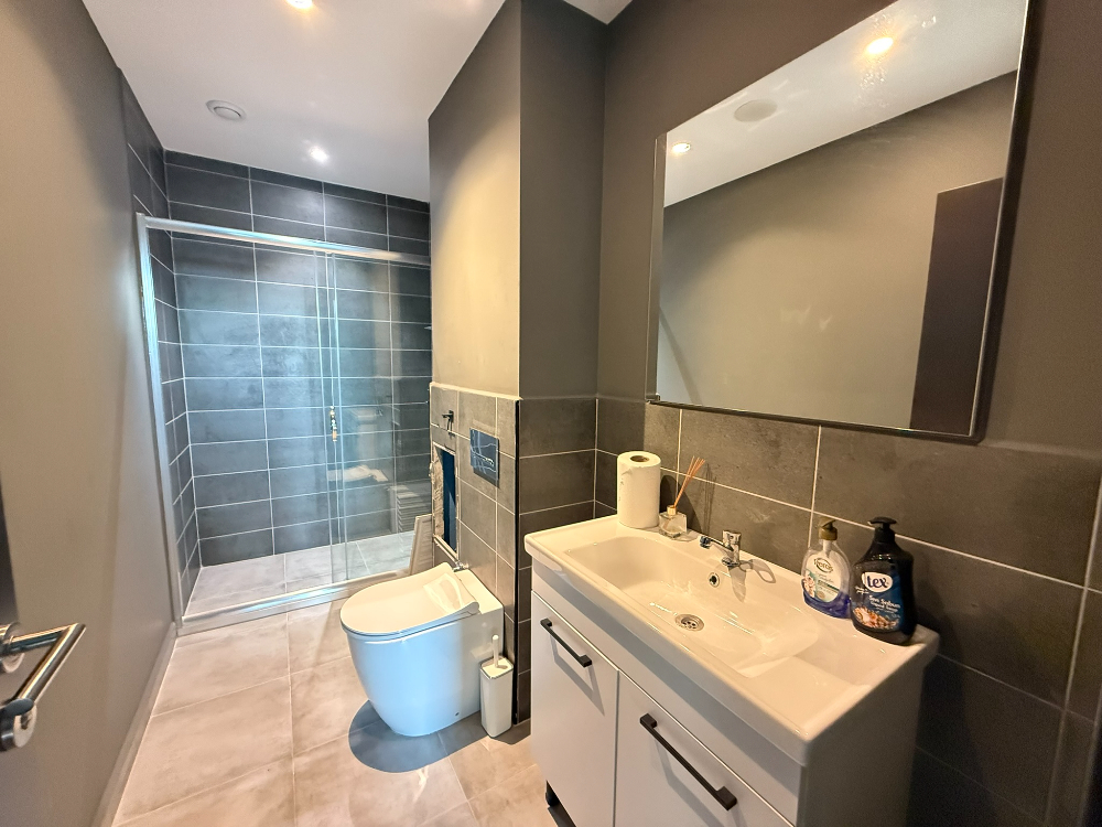 Maslak Kiralık Ofis Spine Tower 650m2 Boğaz Manzaralı Şık Ofis